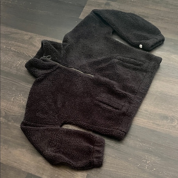 Abercrombie & Fitch Tops - Abercrombie & Fitch 1/3 zip pullover
